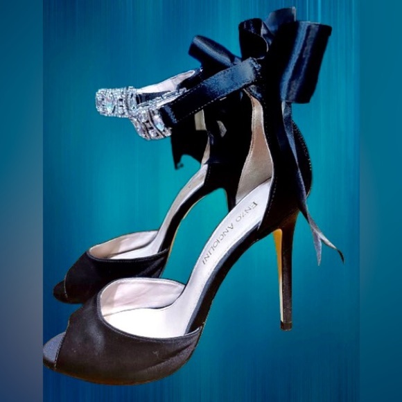 Enzo Angiolini, Rhinestone Nordia peep toe heels, sz 6M - Picture 4 of 8